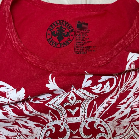 NWT - Affliction Majestic Cross T-Shirt w Rhinestones 
Cold Shoulder Grunge Top - Picture 16 of 17